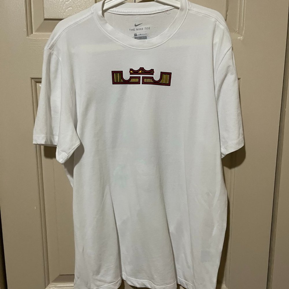 Nike Men's Lebron James Tee Size L